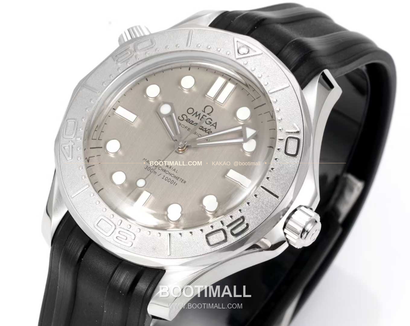 오메가 씨마스터 다이버300M 티타늄베젤 그레이다이얼 야광 오토매틱 Omega Seamaster Diver 300M Titanium Bezel Grey Dial Luminous Automatic 42mm 5