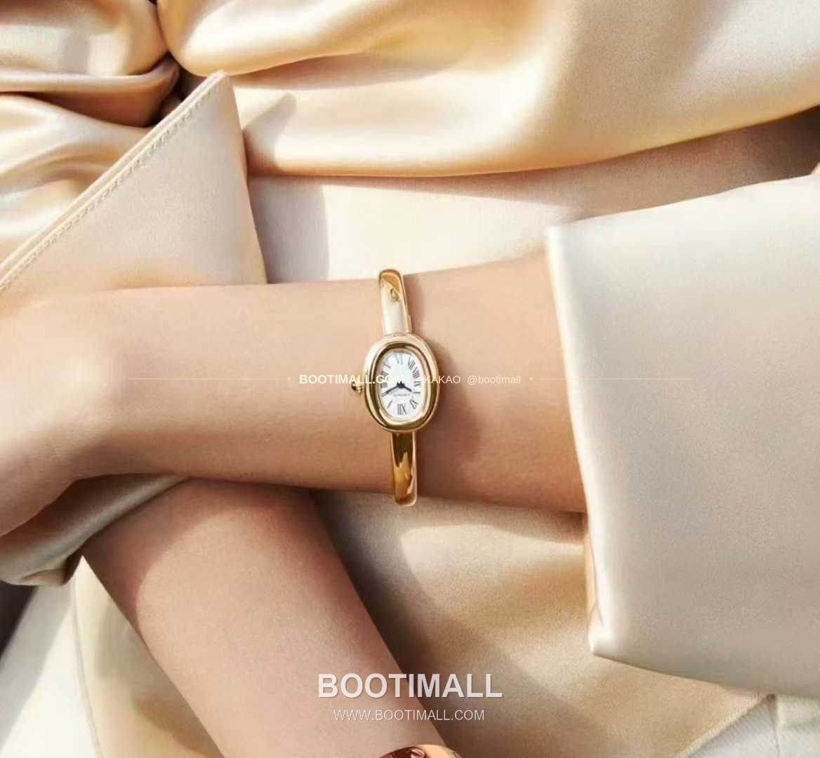 까르띠에 베누아 브레이슬릿 골드 로즈골드 타원형 화이트다이얼 블루핸즈 쿼츠 Cartier Baignoire Bracelet Gold Rose Gold Oval White Dial Blue Hands Quartz 24.6mm 2