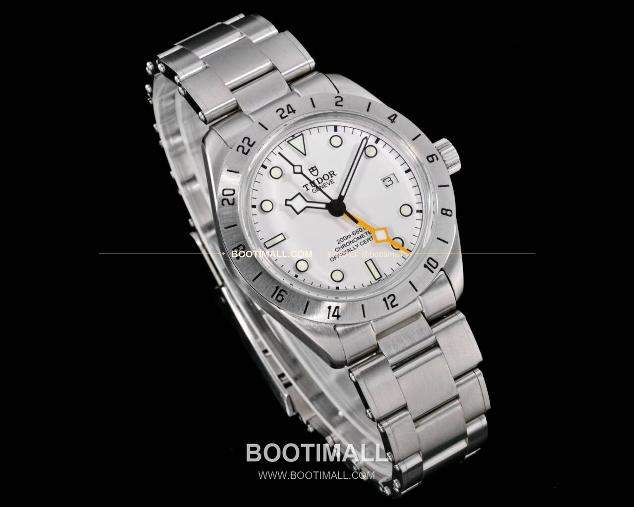 튜더 블랙베이 프로 GMT 스틸 아이보리/블랙 다이얼 오토매틱 Tudor Black Bay Pro GMT Steel Ivory Black Dial Automatic 79470 39mm 3