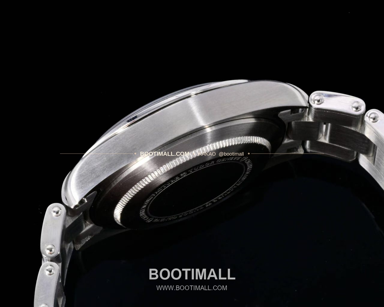 튜더 블랙베이 프로 GMT 스틸 아이보리/블랙 다이얼 오토매틱 Tudor Black Bay Pro GMT Steel Ivory Black Dial Automatic 79470 39mm 7