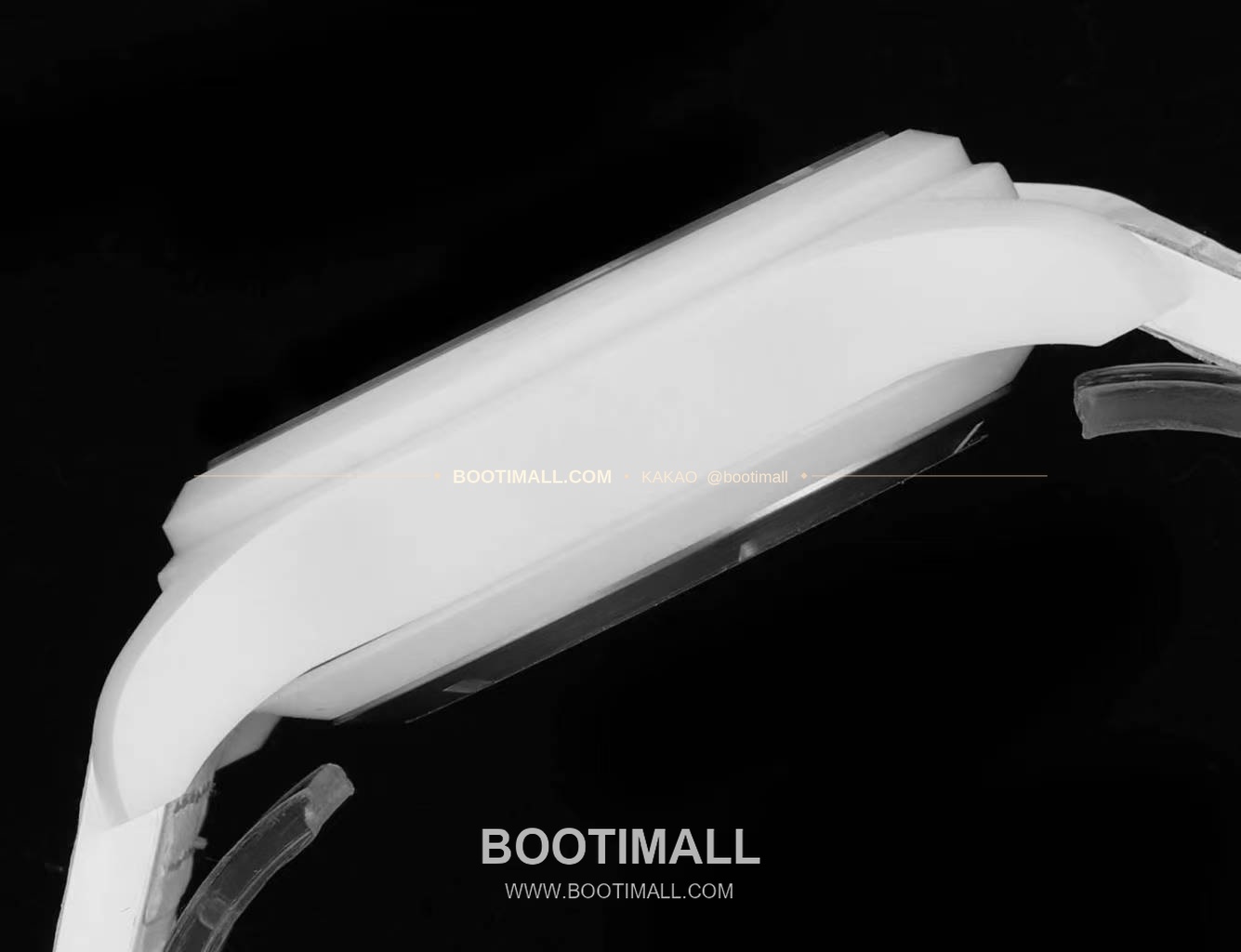 IWC 파일럿 탑건 세라믹 화이트다이얼 크로노그래프 오토매틱 IWC Pilot Top Gun Ceramic White Dial Chronograph Automatic Lake Tahoe 44.5mm 7