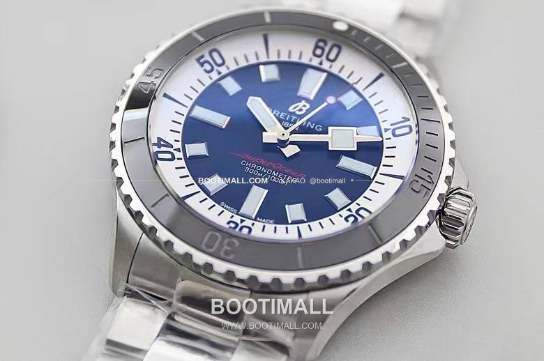 브라이틀링 슈퍼오션 스틸 블랙다이얼 다이버 오토매틱 Breitling Superocean Steel Black Dial Diver Automatic 44mm 3