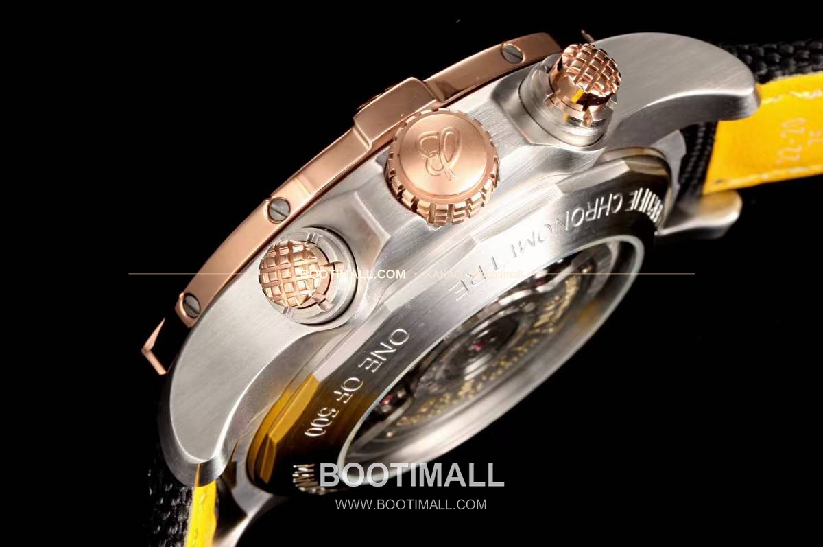 브라이틀링 어벤저 스틸 블루다이얼 크로노그래프 오토매틱 Breitling Avenger Steel Blue Dial Chronograph Automatic B01 45mm 7