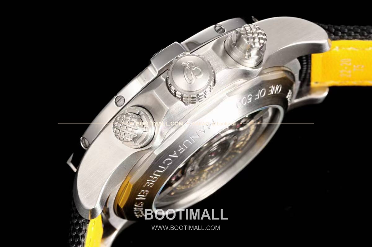 브라이틀링 어벤저 스틸 블루다이얼 크로노그래프 오토매틱 Breitling Avenger Steel Blue Dial Chronograph Automatic B01 45mm 7