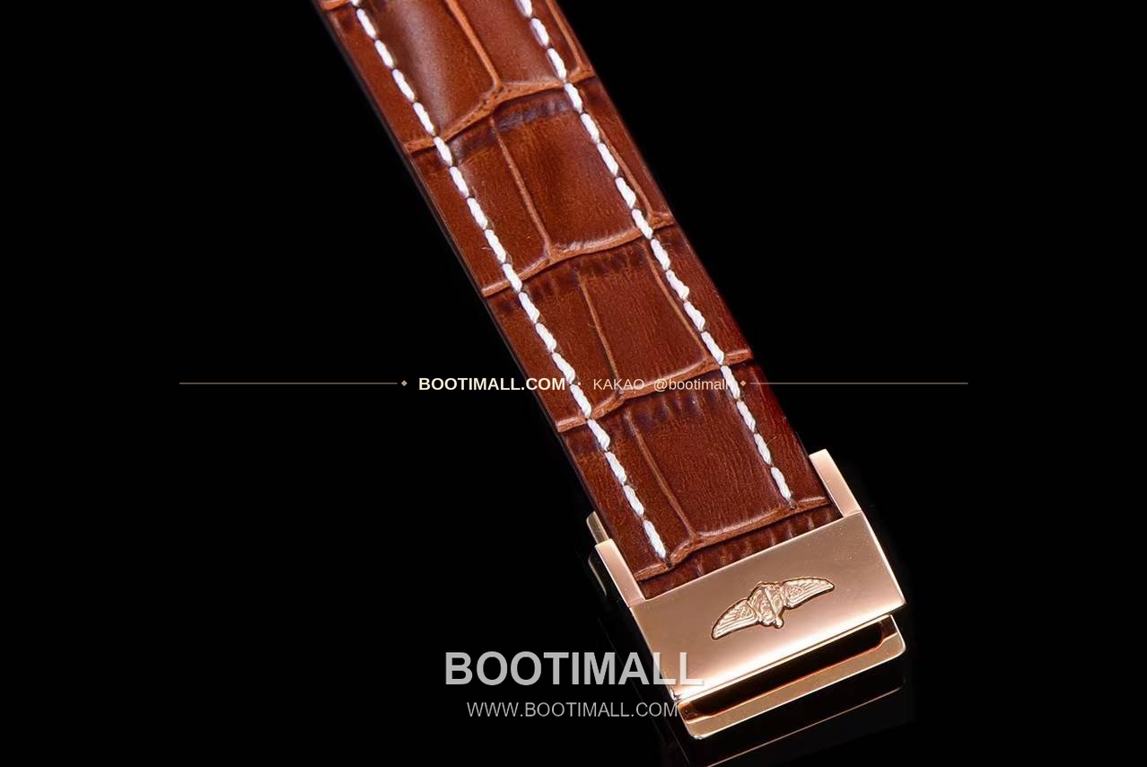 브라이틀링 크로노맷 스틸 블루다이얼 크로노그래프 오토매틱 Breitling Chronomat Steel Blue Dial Chronograph Automatic 44mm 8