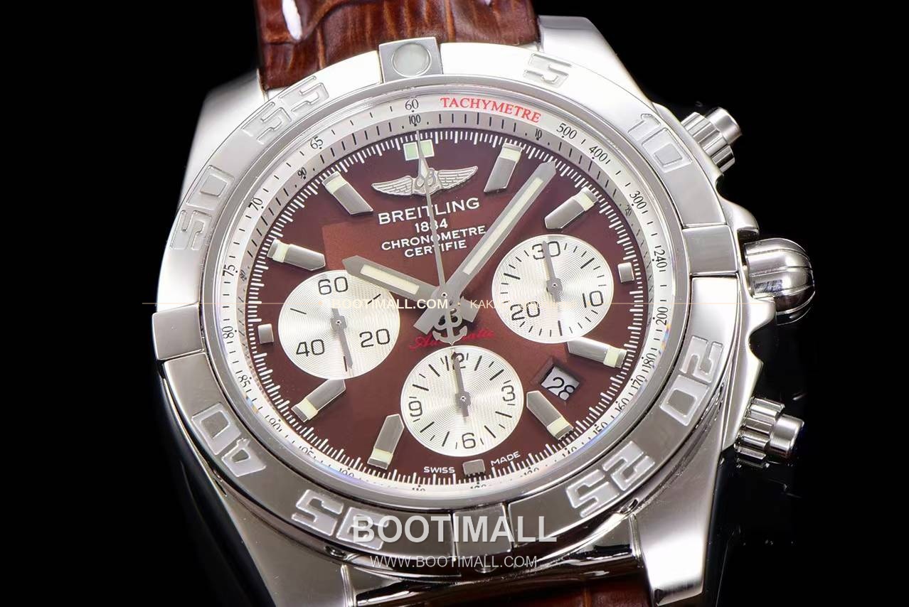 브라이틀링 크로노맷 스틸 블랙다이얼 크로노그래프 오토매틱 Breitling Chronomat Steel Black Dial Chronograph Automatic 44mm 5