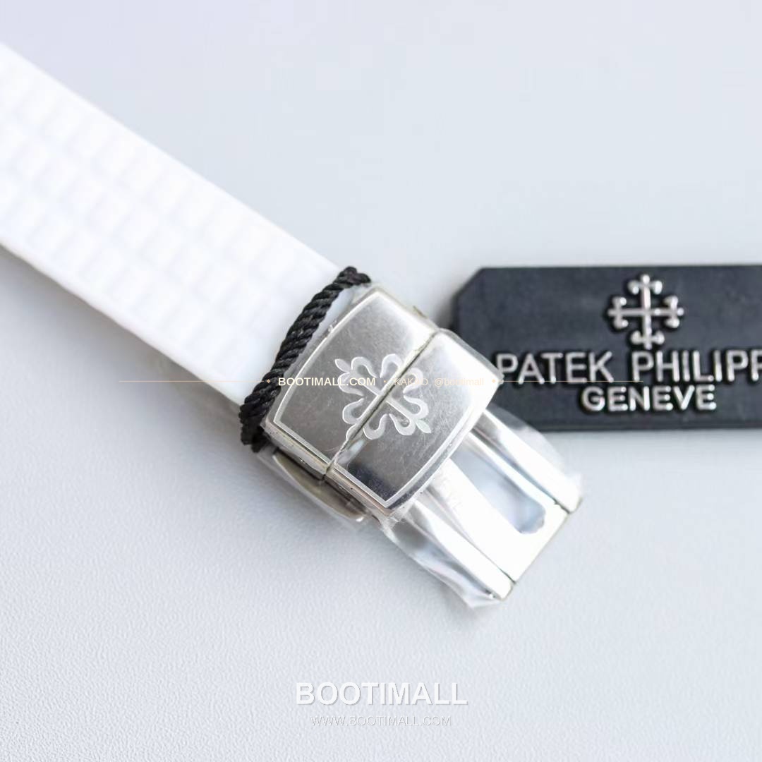 파텍필립 아쿠아넛 스틸 다이아세팅 블랙다이얼 오토매틱 Patek Philippe Aquanaut Steel Diamond Set Black Dial Automatic 35.6mm 9