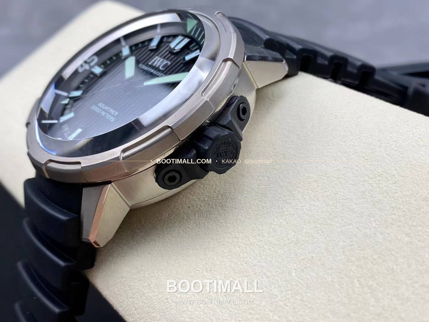 IWC 아쿠아타이머 딥 투 씨 티타늄 블랙다이얼 오토매틱 IWC Aquatimer Deep Two Titanium Black Dial Automatic 46mm 8