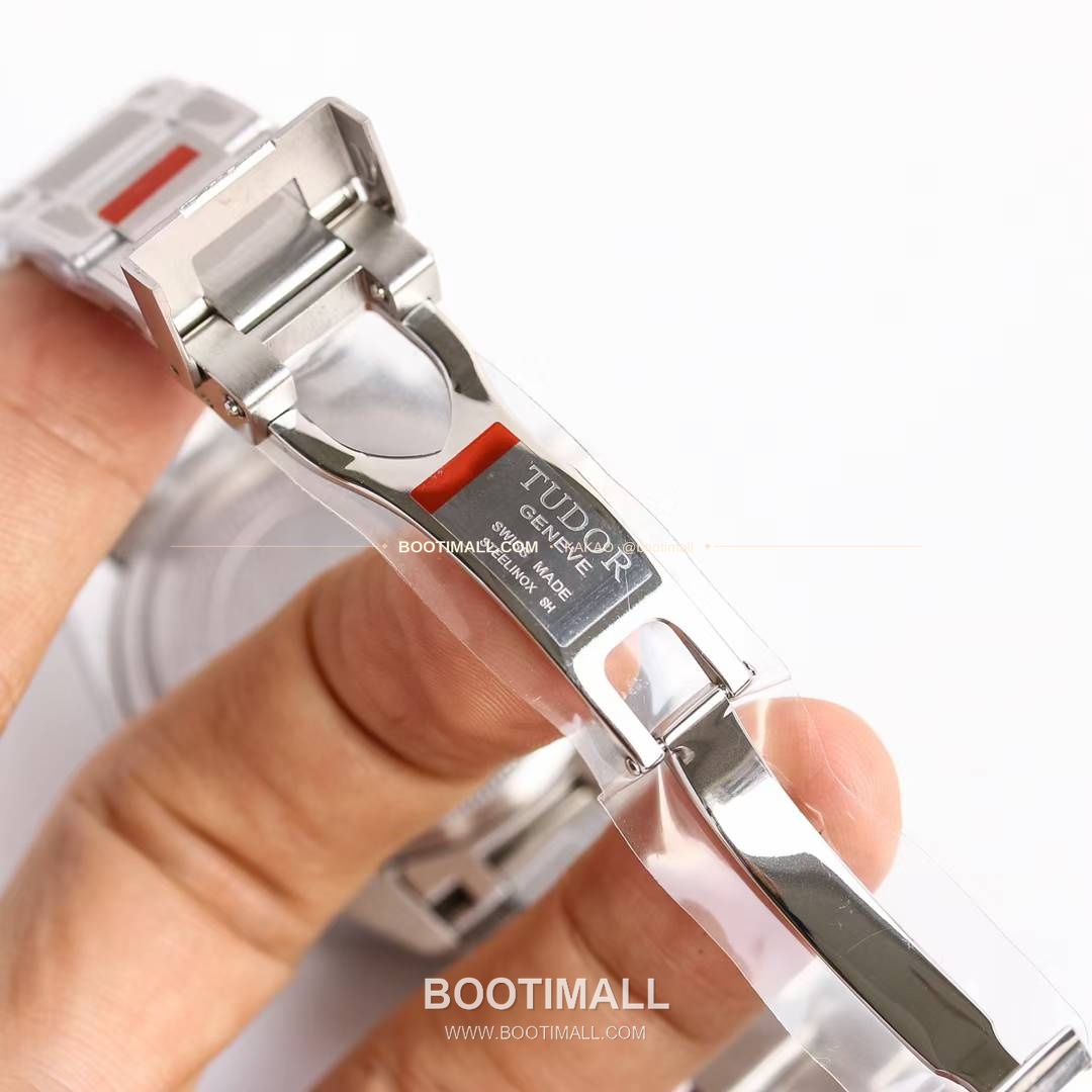 튜더 블랙베이 크로노 스틸 골드 블랙다이얼 크로노그래프 오토매틱 Tudor Black Bay Chrono Steel Gold Black Dial Chronograph Automatic M79363N 41mm 8