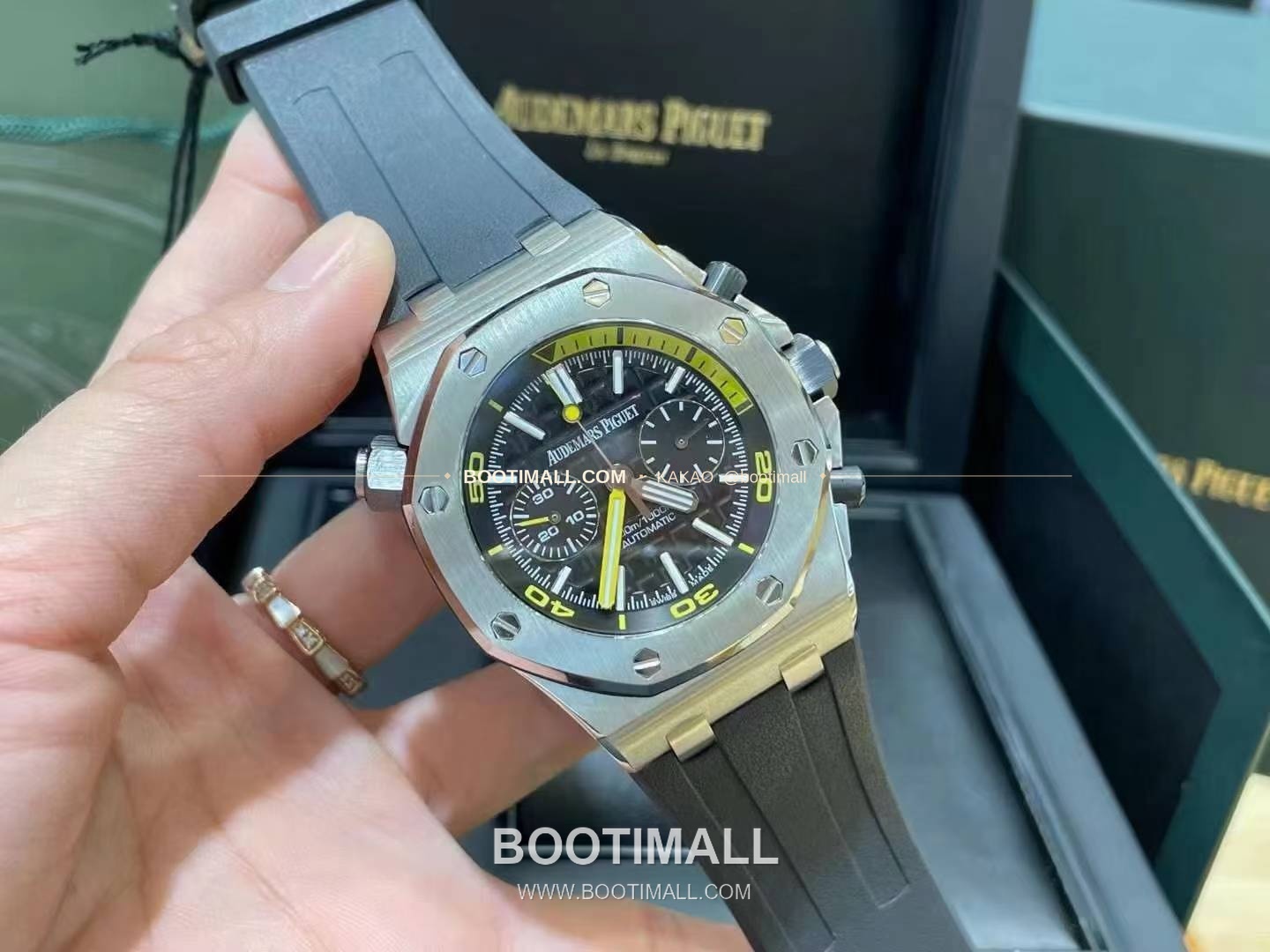 오데마피게 로열오크 오프쇼어 크로노그래프 스틸 블랙다이얼 오토매틱 Audemars Piguet Royal Oak Offshore Chronograph Steel Black Dial Automatic 26703 42mm 3