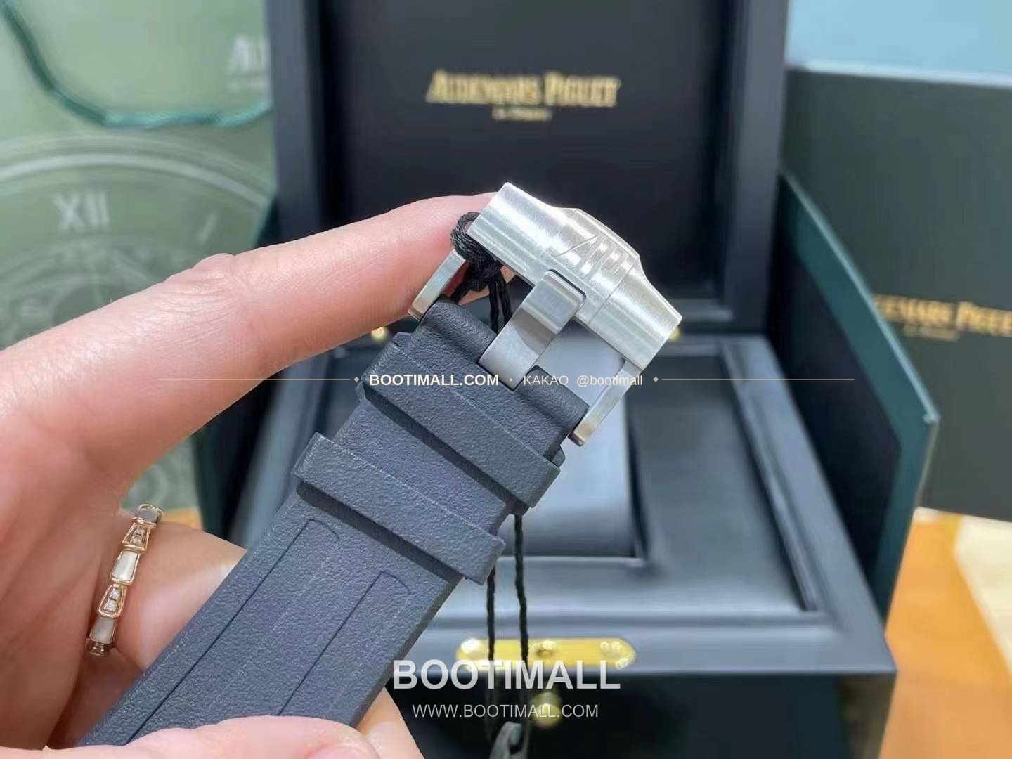 오데마피게 로열오크 오프쇼어 크로노그래프 스틸 블랙다이얼 오토매틱 Audemars Piguet Royal Oak Offshore Chronograph Steel Black Dial Automatic 26703 42mm 7