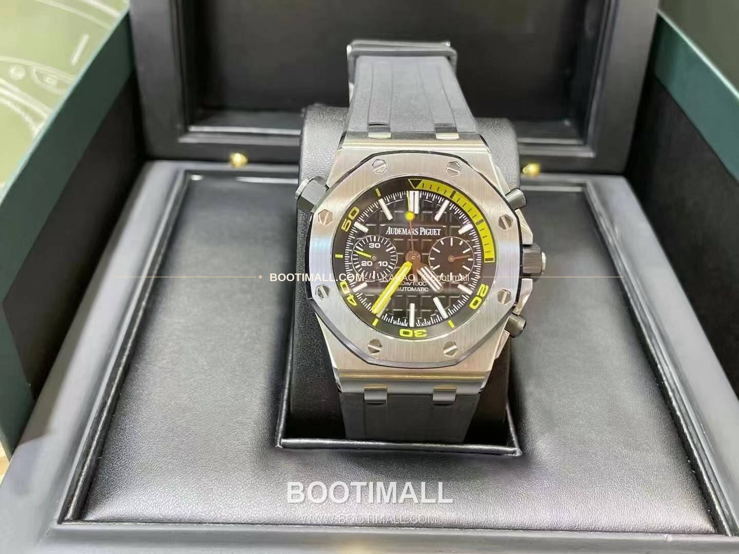 오데마피게 로열오크 오프쇼어 크로노그래프 스틸 블랙다이얼 오토매틱 Audemars Piguet Royal Oak Offshore Chronograph Steel Black Dial Automatic 26703 42mm 8