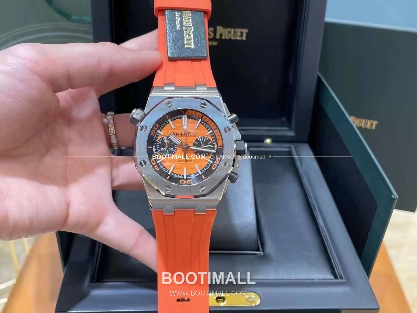 오데마피게 로열오크 오프쇼어 크로노그래프 스틸 블랙다이얼 오토매틱 Audemars Piguet Royal Oak Offshore Chronograph Steel Black Dial Automatic 26703 42mm 1