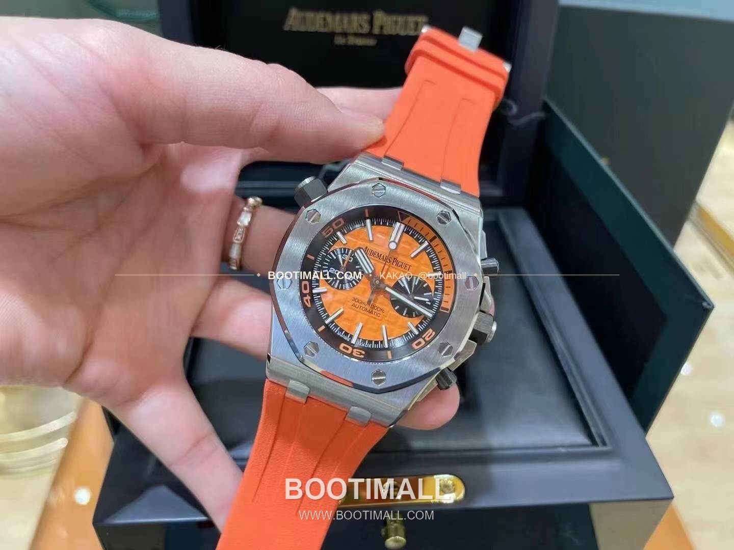 오데마피게 로열오크 오프쇼어 크로노그래프 스틸 블랙다이얼 오토매틱 Audemars Piguet Royal Oak Offshore Chronograph Steel Black Dial Automatic 26703 42mm 2