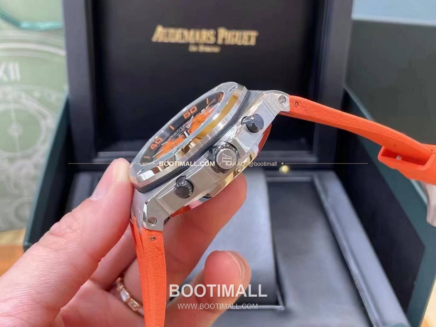 오데마피게 로열오크 오프쇼어 크로노그래프 스틸 블랙다이얼 오토매틱 Audemars Piguet Royal Oak Offshore Chronograph Steel Black Dial Automatic 26703 42mm 4