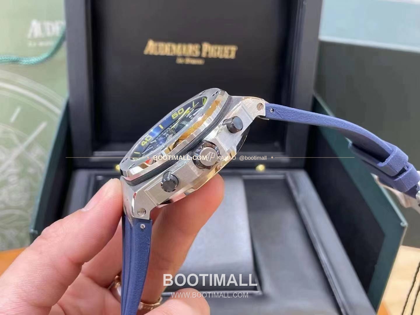 오데마피게 로열오크 오프쇼어 크로노그래프 스틸 블랙다이얼 오토매틱 Audemars Piguet Royal Oak Offshore Chronograph Steel Black Dial Automatic 26703 42mm 4