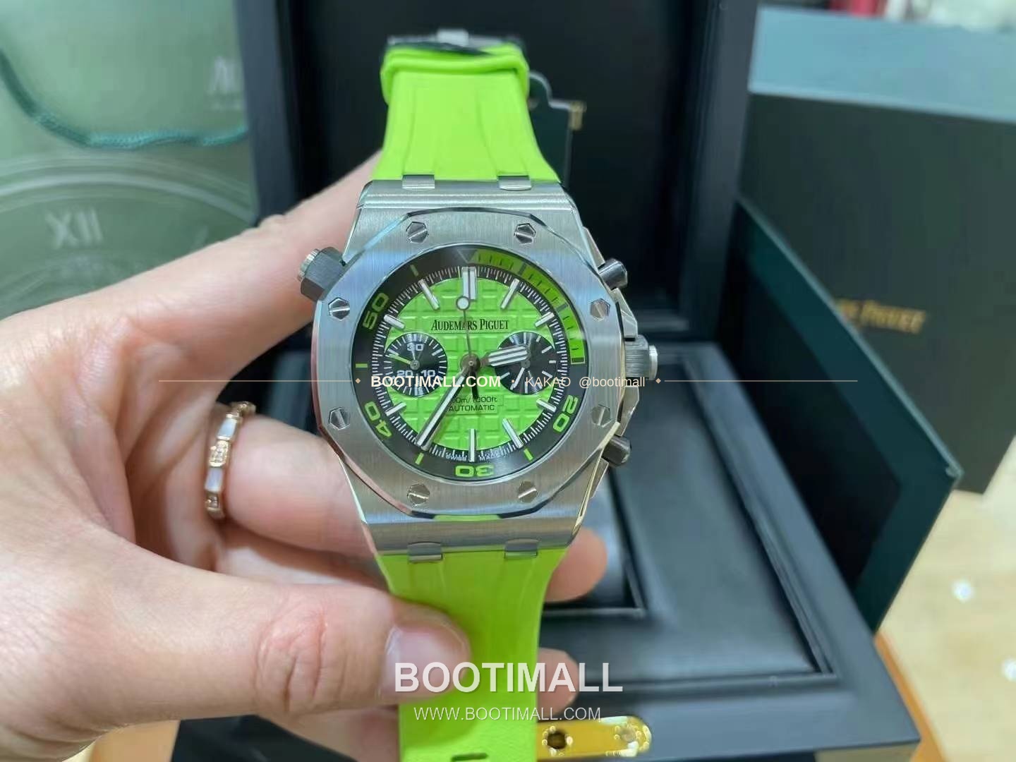 오데마피게 로열오크 오프쇼어 크로노그래프 스틸 블랙다이얼 오토매틱 Audemars Piguet Royal Oak Offshore Chronograph Steel Black Dial Automatic 26703 42mm 1