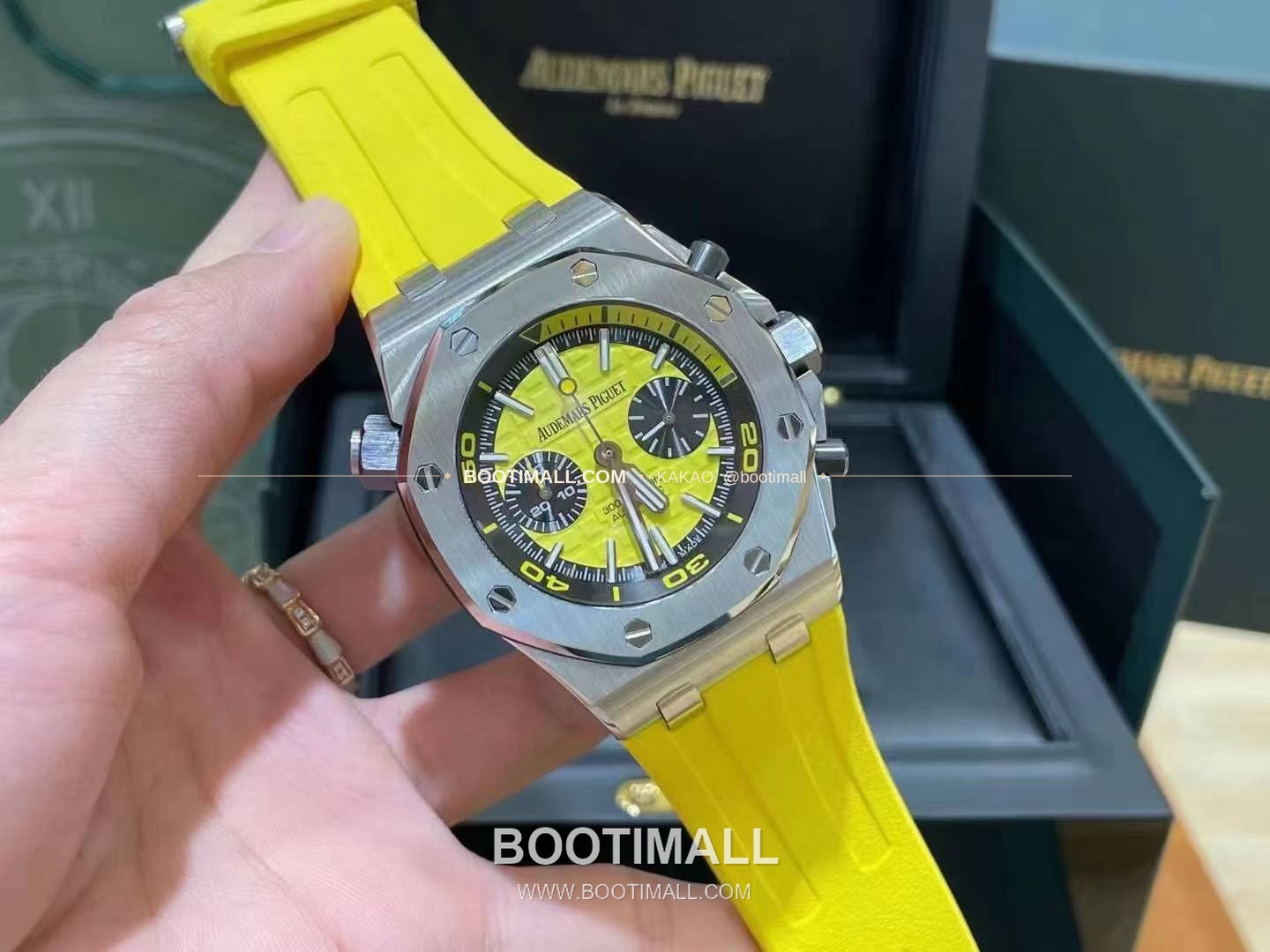 오데마피게 로열오크 오프쇼어 크로노그래프 스틸 블랙다이얼 오토매틱 Audemars Piguet Royal Oak Offshore Chronograph Steel Black Dial Automatic 26703 42mm 3