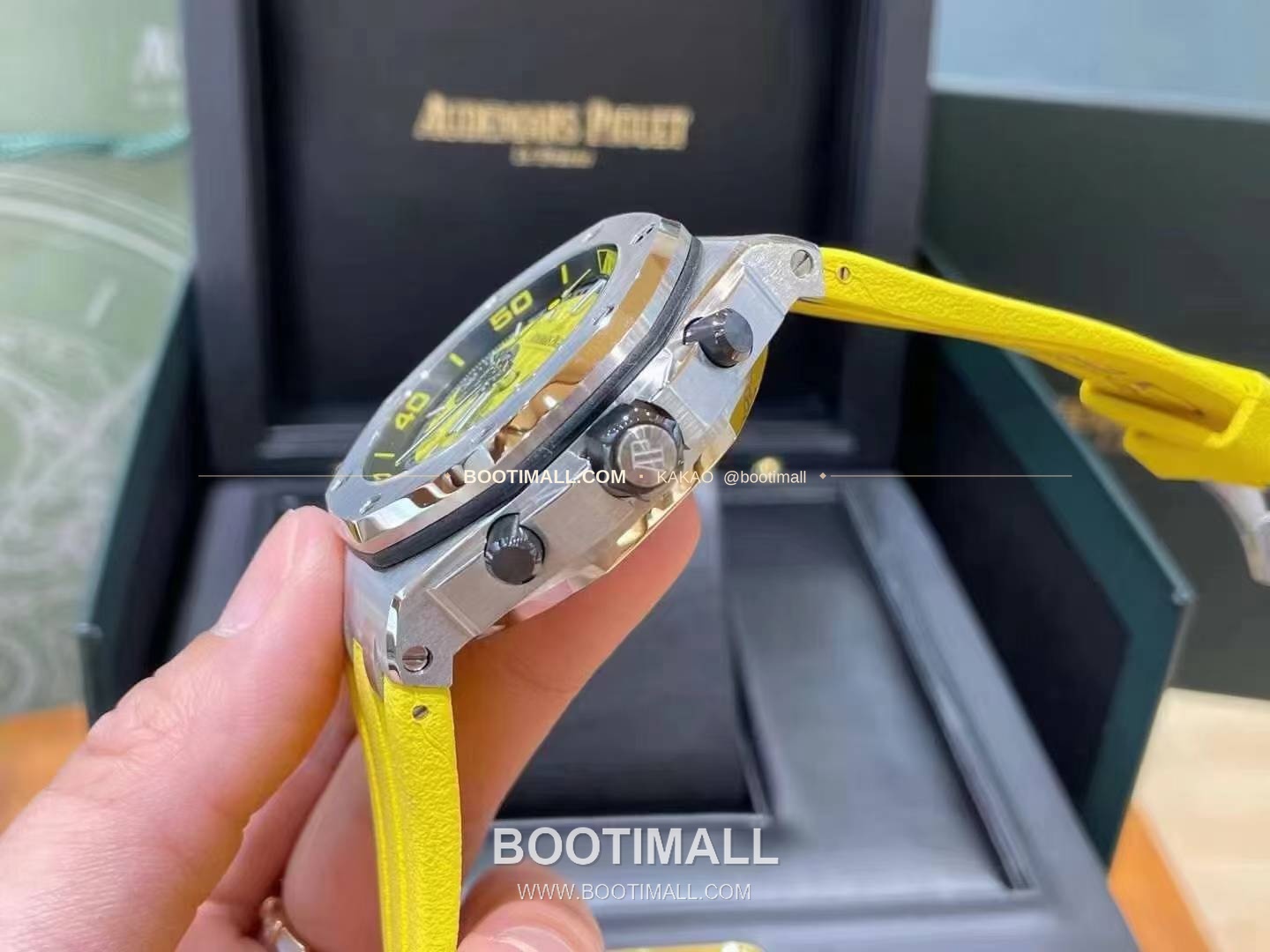 오데마피게 로열오크 오프쇼어 크로노그래프 스틸 블랙다이얼 오토매틱 Audemars Piguet Royal Oak Offshore Chronograph Steel Black Dial Automatic 26703 42mm 4