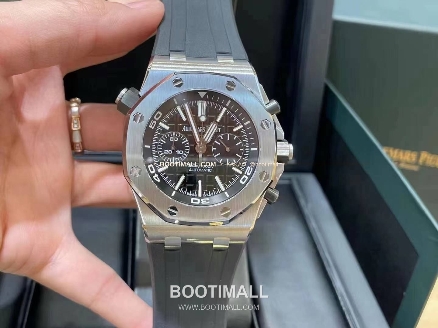 오데마피게 로열오크 오프쇼어 크로노그래프 스틸 블랙다이얼 오토매틱 Audemars Piguet Royal Oak Offshore Chronograph Steel Black Dial Automatic 26703 42mm 1