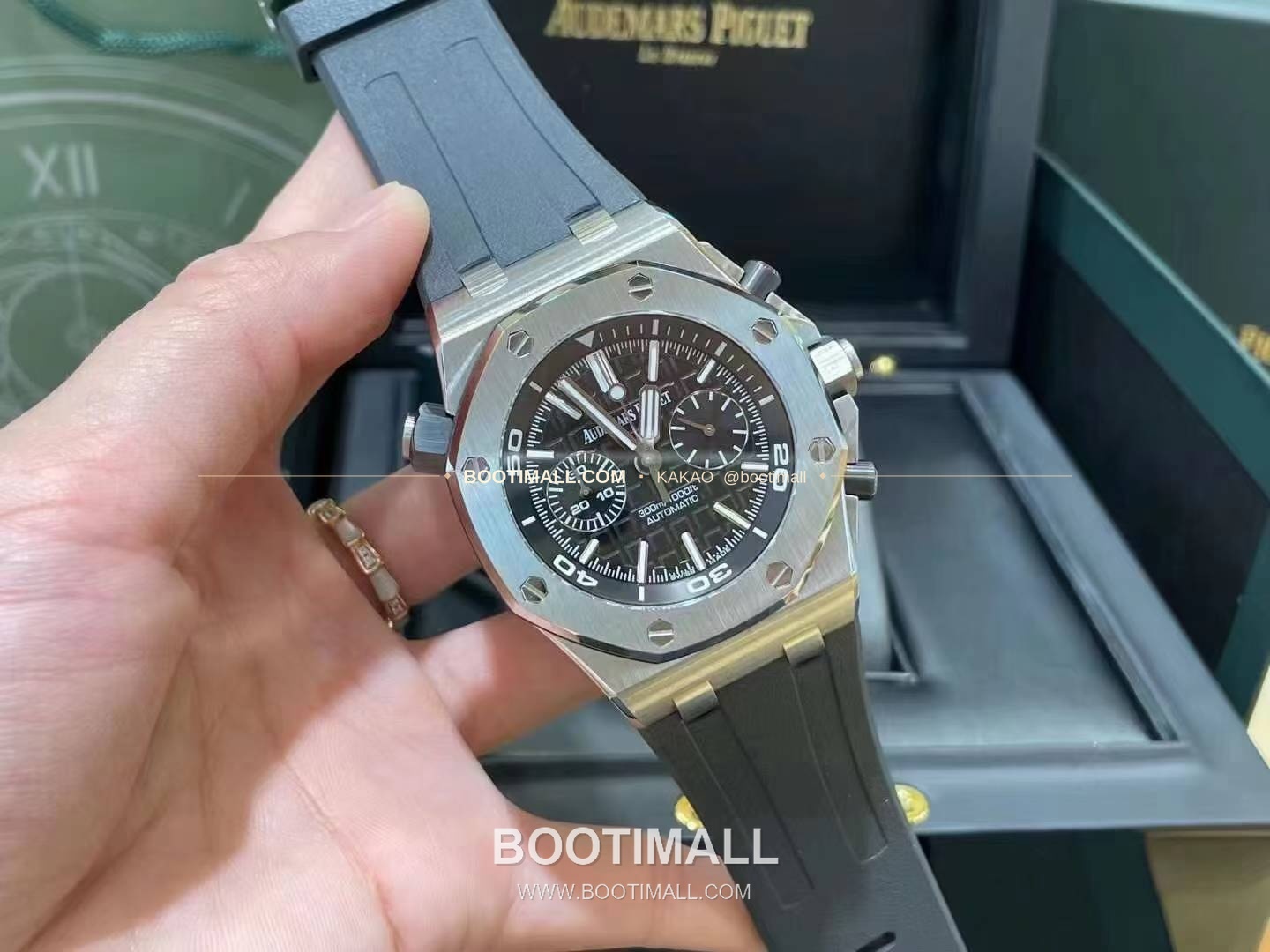 오데마피게 로열오크 오프쇼어 크로노그래프 스틸 블랙다이얼 오토매틱 Audemars Piguet Royal Oak Offshore Chronograph Steel Black Dial Automatic 26703 42mm 3