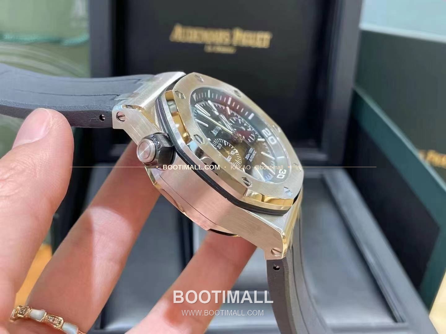 오데마피게 로열오크 오프쇼어 크로노그래프 스틸 블랙다이얼 오토매틱 Audemars Piguet Royal Oak Offshore Chronograph Steel Black Dial Automatic 26703 42mm 5