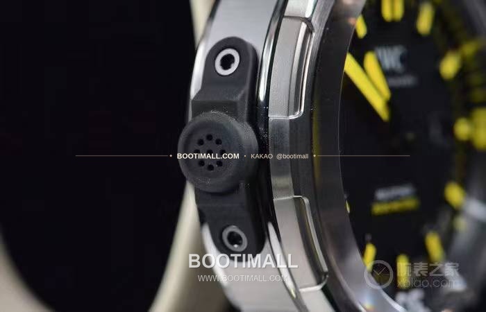 IWC 아쿠아타이머 딥 투 씨 티타늄 블랙다이얼 오토매틱 IWC Aquatimer Deep Two Titanium Black Dial Automatic 46mm 4