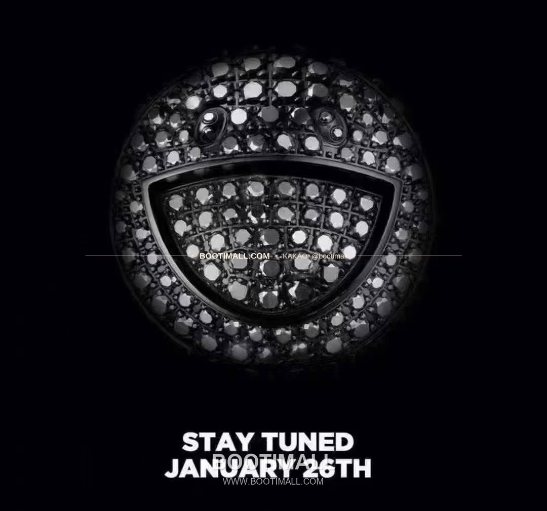 위블로 클래식 퓨전 무라카미 타카시 선플라워 블랙 다이아 오토매틱 Hublot Classic Fusion Takashi Murakami Sunflower Black Diamond Automatic 507.CX.9000.RX.TAK21 45mm 3