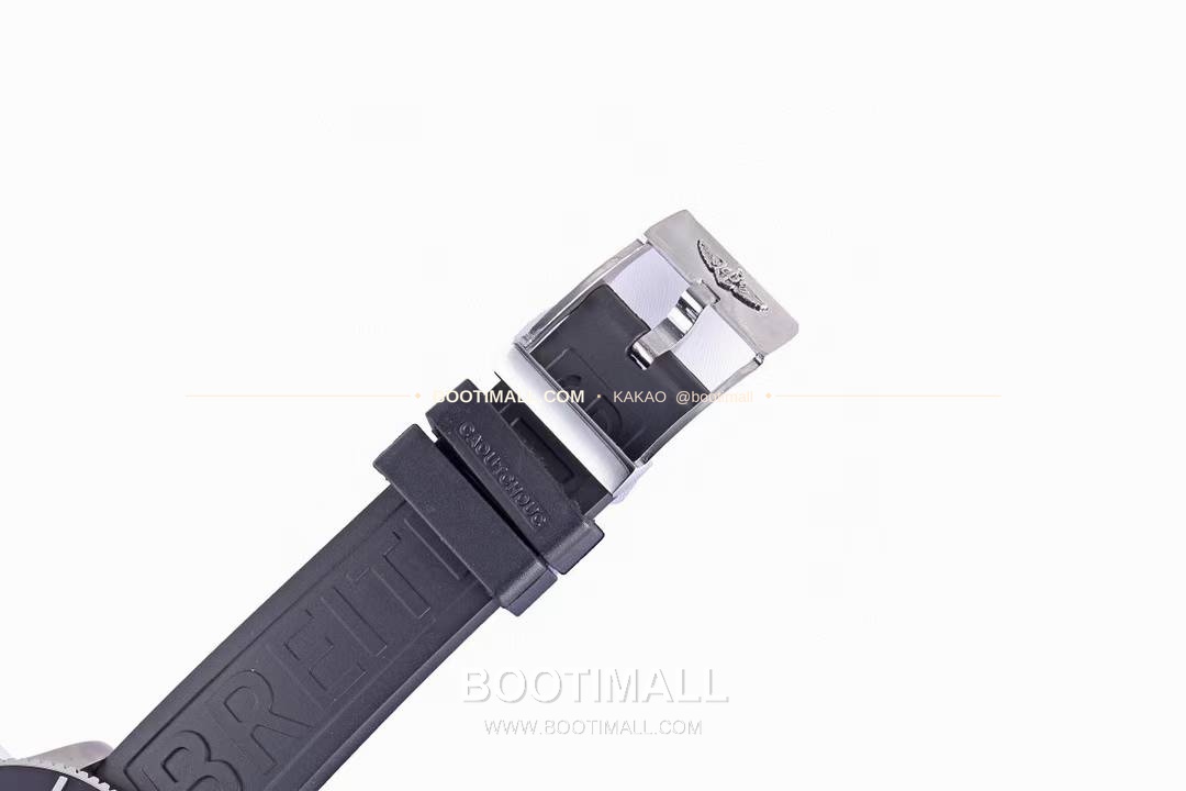 브라이틀링 슈퍼오션 스틸 블랙다이얼 다이버 오토매틱 Breitling Superocean Steel Black Dial Diver Automatic 42mm 9