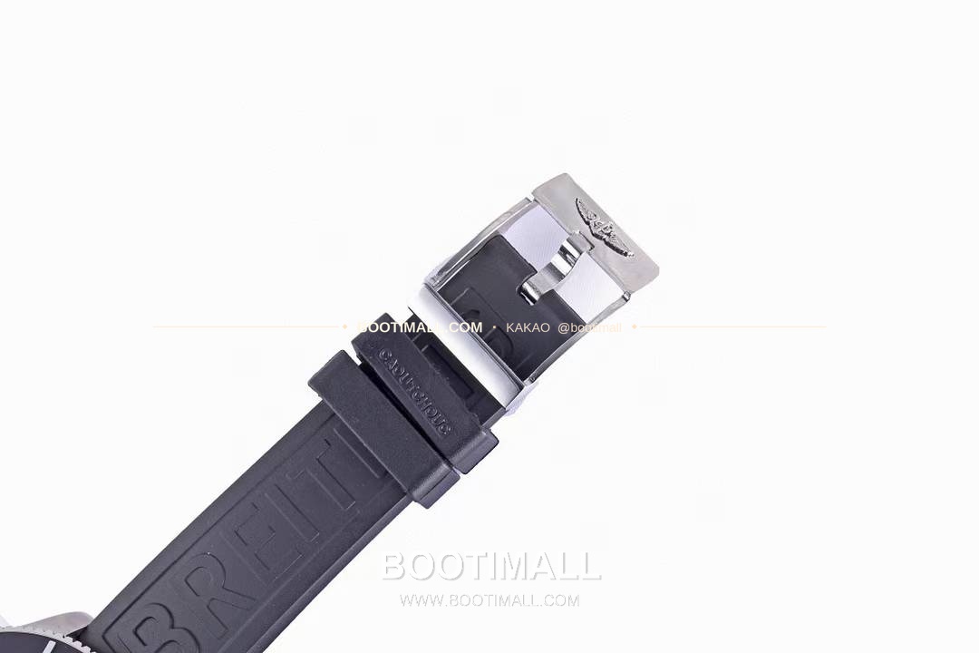 브라이틀링 슈퍼오션 스틸 블랙다이얼 다이버 오토매틱 Breitling Superocean Steel Black Dial Diver Automatic 42mm 9