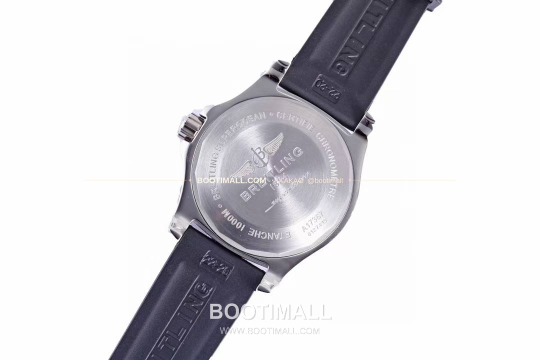 브라이틀링 슈퍼오션 스틸 블랙다이얼 다이버 오토매틱 Breitling Superocean Steel Black Dial Diver Automatic 42mm 8