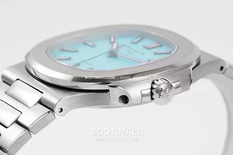 파텍필립 노틸러스 올리브그린 다이얼 스틸 오토매틱 Patek Philippe Nautilus Olive Green Dial Steel Automatic 40mm 7