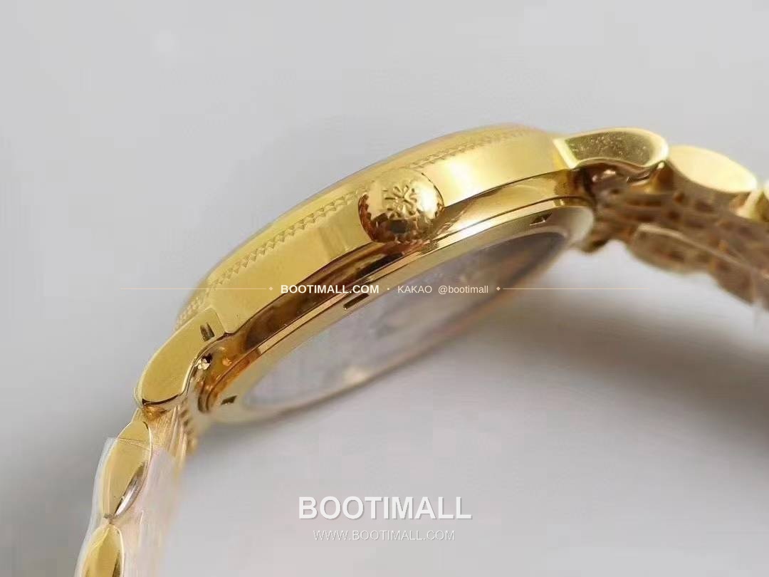 파텍필립 칼라트라바 화이트다이얼 로만인덱스 울트라씬 오토매틱 Patek Philippe Calatrava White Dial Roman Index Ultra Thin Automatic 5120G 38mm 5