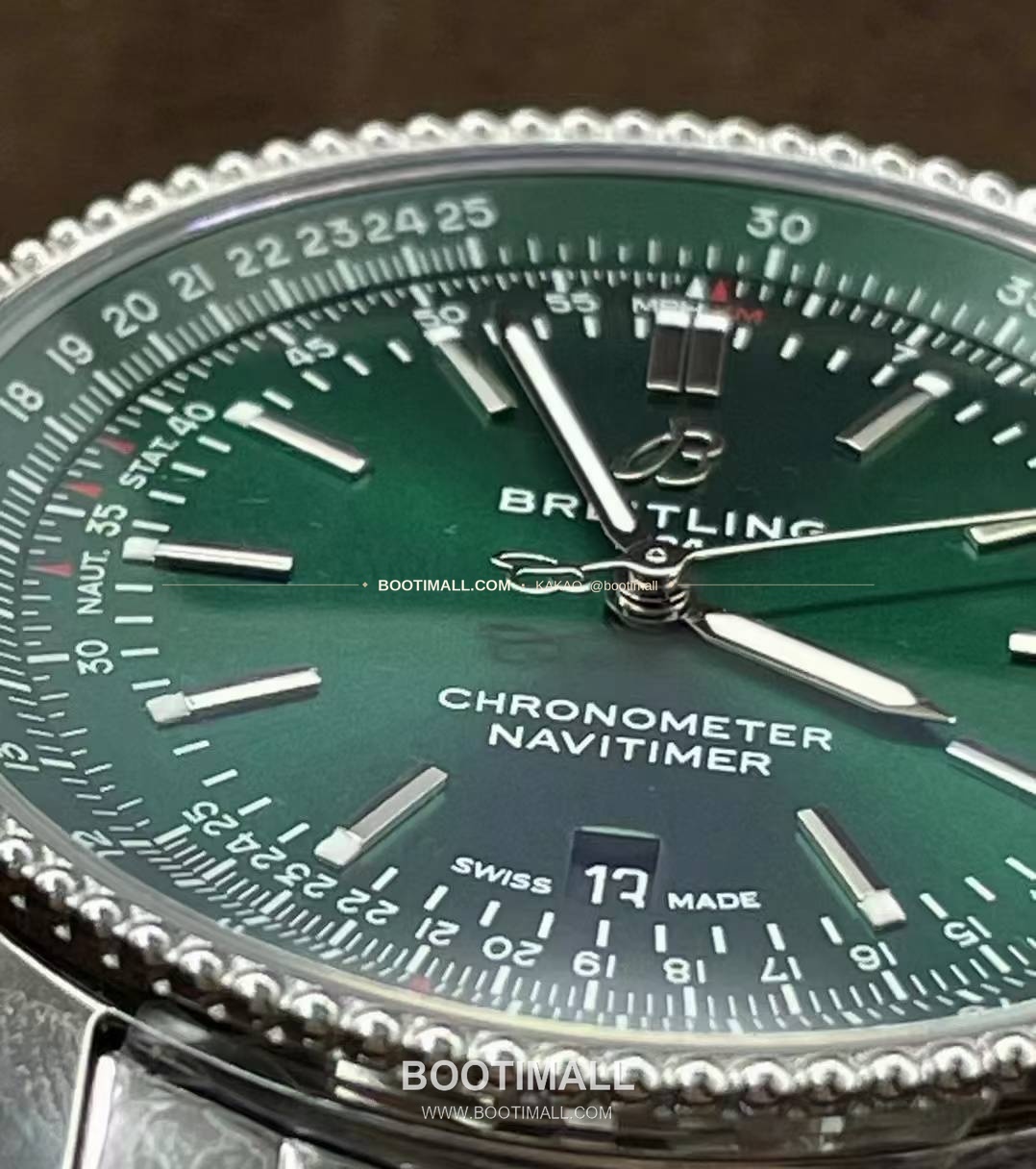 브라이틀링 내비타이머 41 그린다이얼 크로노그래프 오토매틱 Breitling Navitimer 41 Green Dial Chronograph Automatic 41mm 6