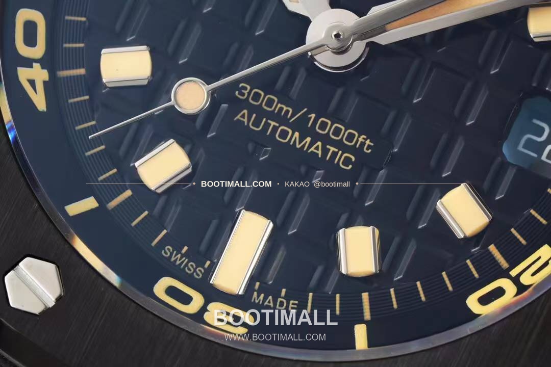 오데마피게 로열오크 오프쇼어 다이버 15720 스틸 블랙다이얼 오토매틱 Audemars Piguet Royal Oak Offshore Diver 15720 Steel Black Dial Automatic 42mm 5