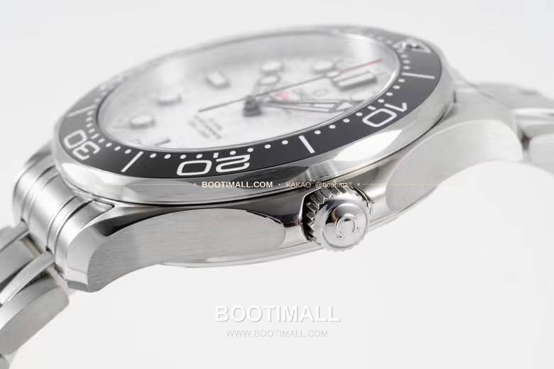 오메가 씨마스터 다이버 300M 블랙 세라믹 웨이브 다이얼 오토매틱 Omega Seamaster Diver 300M Black Ceramic Wave Dial Automatic 42mm 5