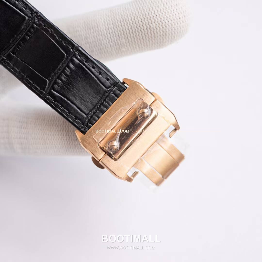 까르띠에 산토스 드 까르띠에 크로노그래프 블랙다이얼 오토매틱 Cartier Santos de Cartier Chronograph Black Dial Automatic WSSA0017 43x51mm 9