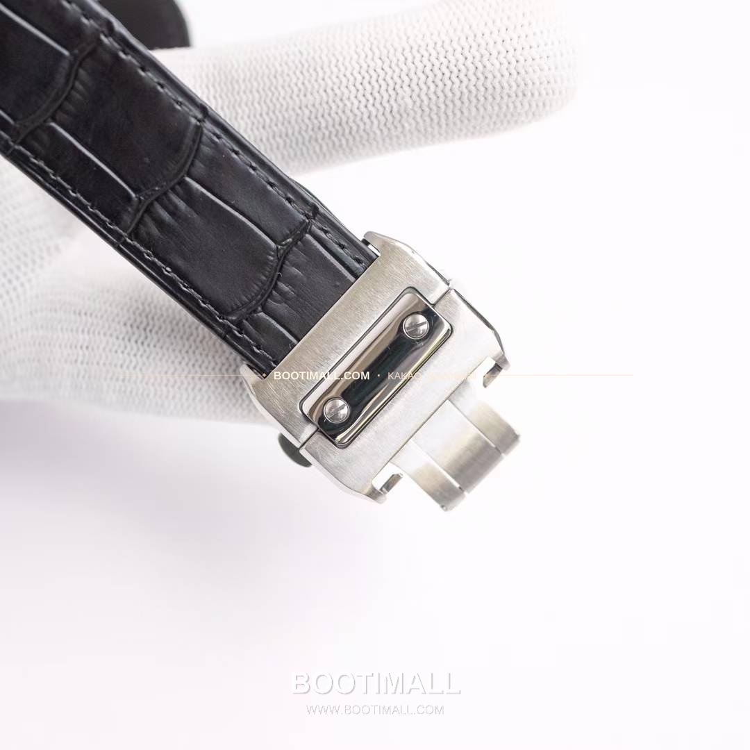 까르띠에 산토스 드 까르띠에 크로노그래프 블랙다이얼 오토매틱 Cartier Santos de Cartier Chronograph Black Dial Automatic WSSA0017 43x51mm 9