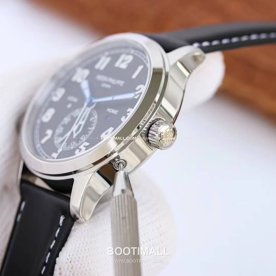 파텍필립 칼라트라바 파일럿 트래블타임 듀얼타임 블루다이얼 오토매틱 Patek Philippe Calatrava Pilot Travel Time Dual Time Blue Dial Automatic Ref.5524 42mm 7