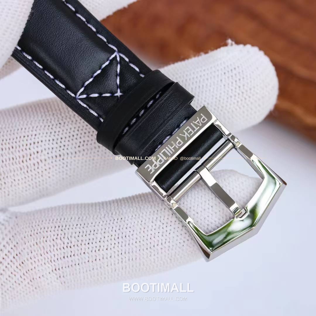 파텍필립 칼라트라바 파일럿 트래블타임 듀얼타임 블루다이얼 오토매틱 Patek Philippe Calatrava Pilot Travel Time Dual Time Blue Dial Automatic Ref.5524 42mm 9