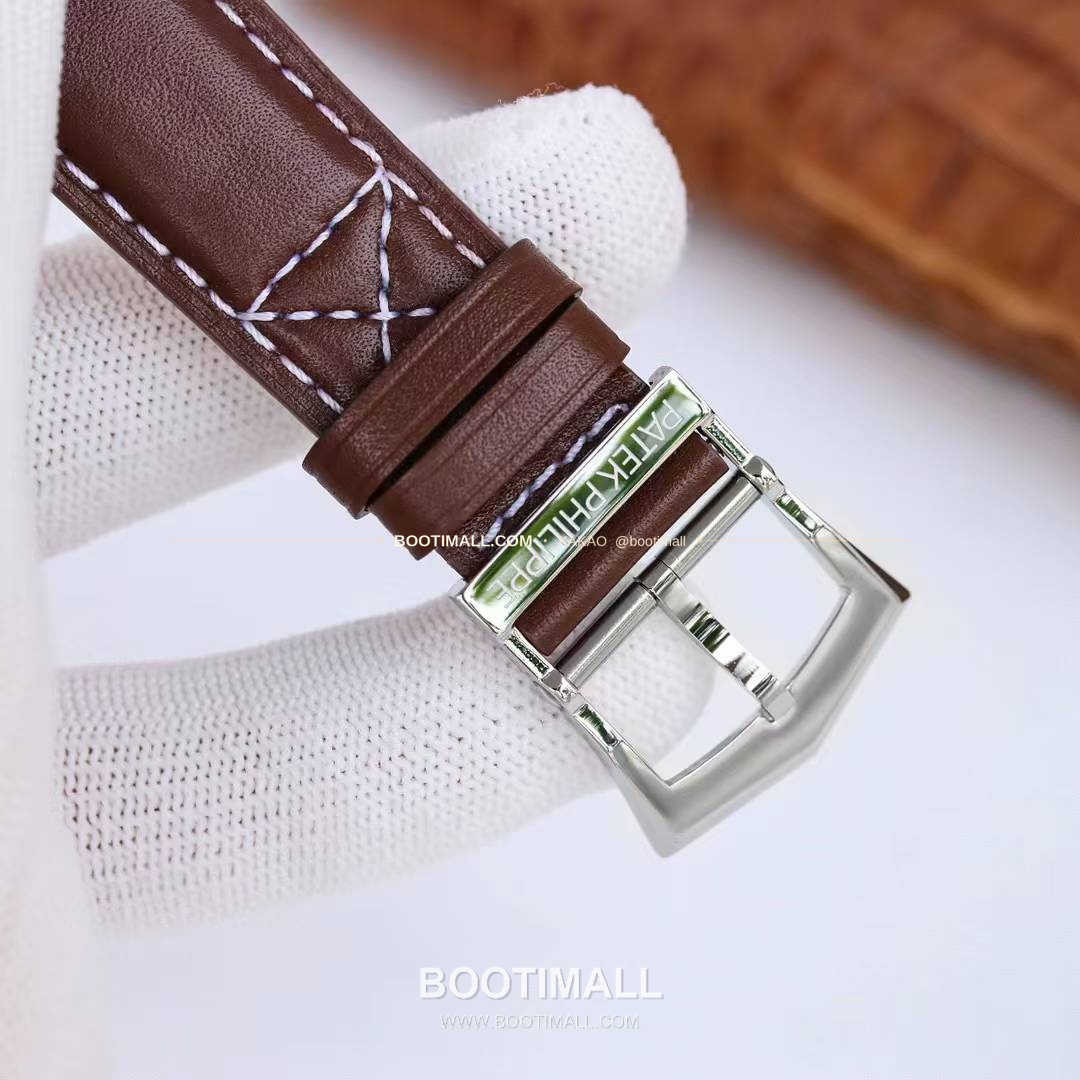 파텍필립 칼라트라바 파일럿 트래블타임 듀얼타임 블루다이얼 오토매틱 Patek Philippe Calatrava Pilot Travel Time Dual Time Blue Dial Automatic Ref.5524 42mm 9