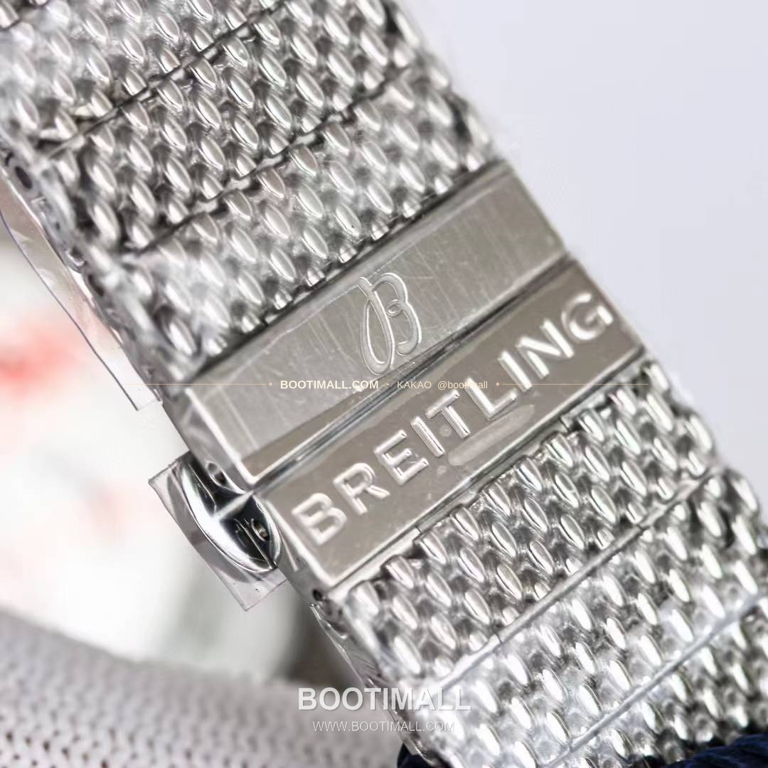 브라이틀링 슈퍼오션 헤리티지 57 빈티지 다이버 블랙다이얼 오토매틱 Breitling Superocean Heritage ’57 Vintage Diver Black Dial Automatic 42mm 9