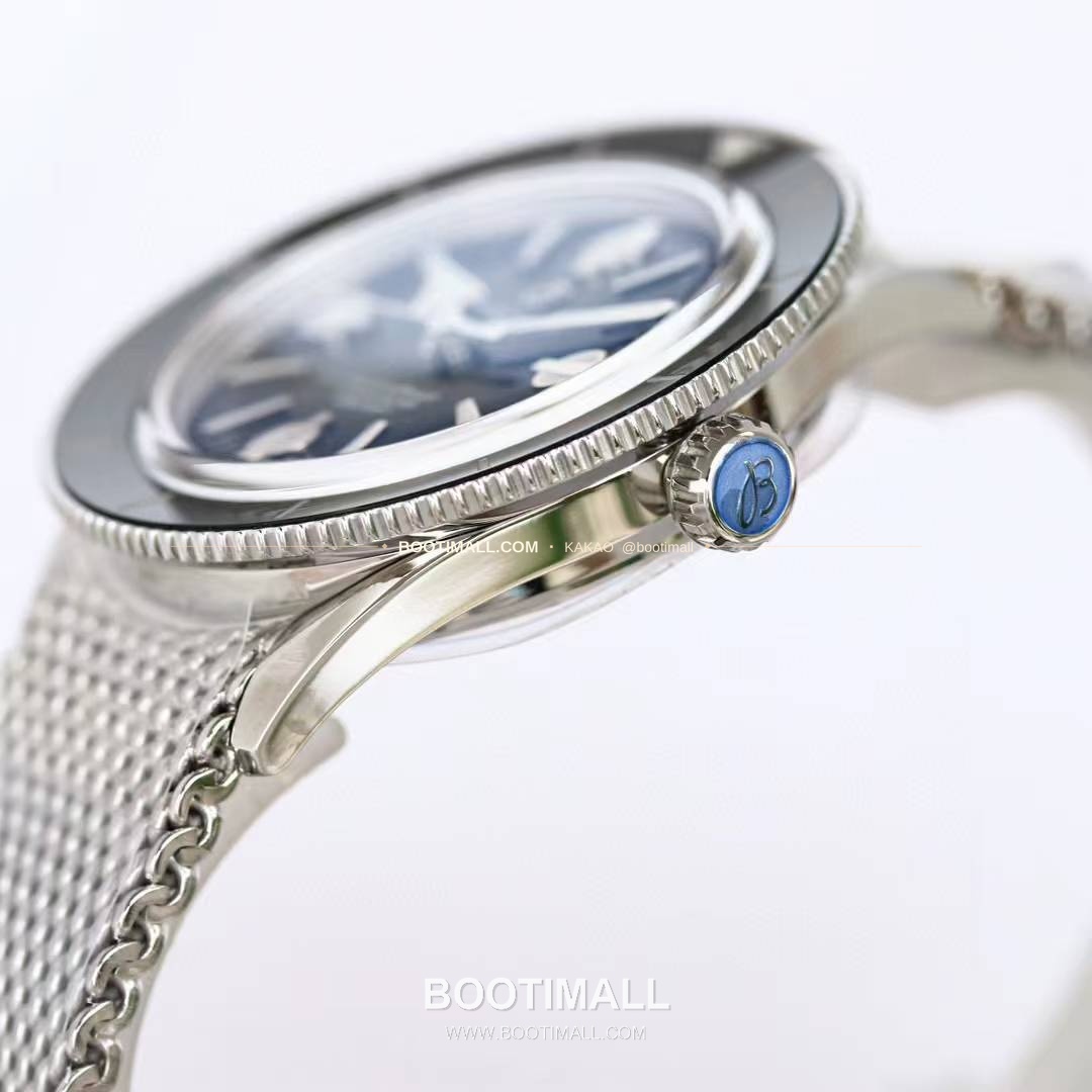 브라이틀링 슈퍼오션 헤리티지 57 빈티지 다이버 블랙다이얼 오토매틱 Breitling Superocean Heritage ’57 Vintage Diver Black Dial Automatic 42mm 7