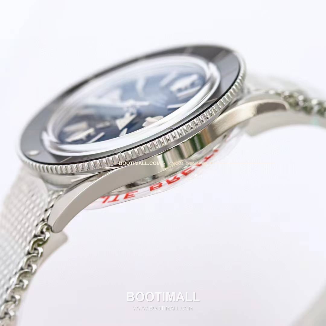 브라이틀링 슈퍼오션 헤리티지 57 빈티지 다이버 블랙다이얼 오토매틱 Breitling Superocean Heritage ’57 Vintage Diver Black Dial Automatic 42mm 8