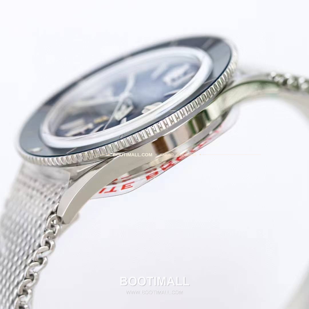 브라이틀링 슈퍼오션 헤리티지 57 빈티지 다이버 블랙다이얼 오토매틱 Breitling Superocean Heritage ’57 Vintage Diver Black Dial Automatic 42mm 7