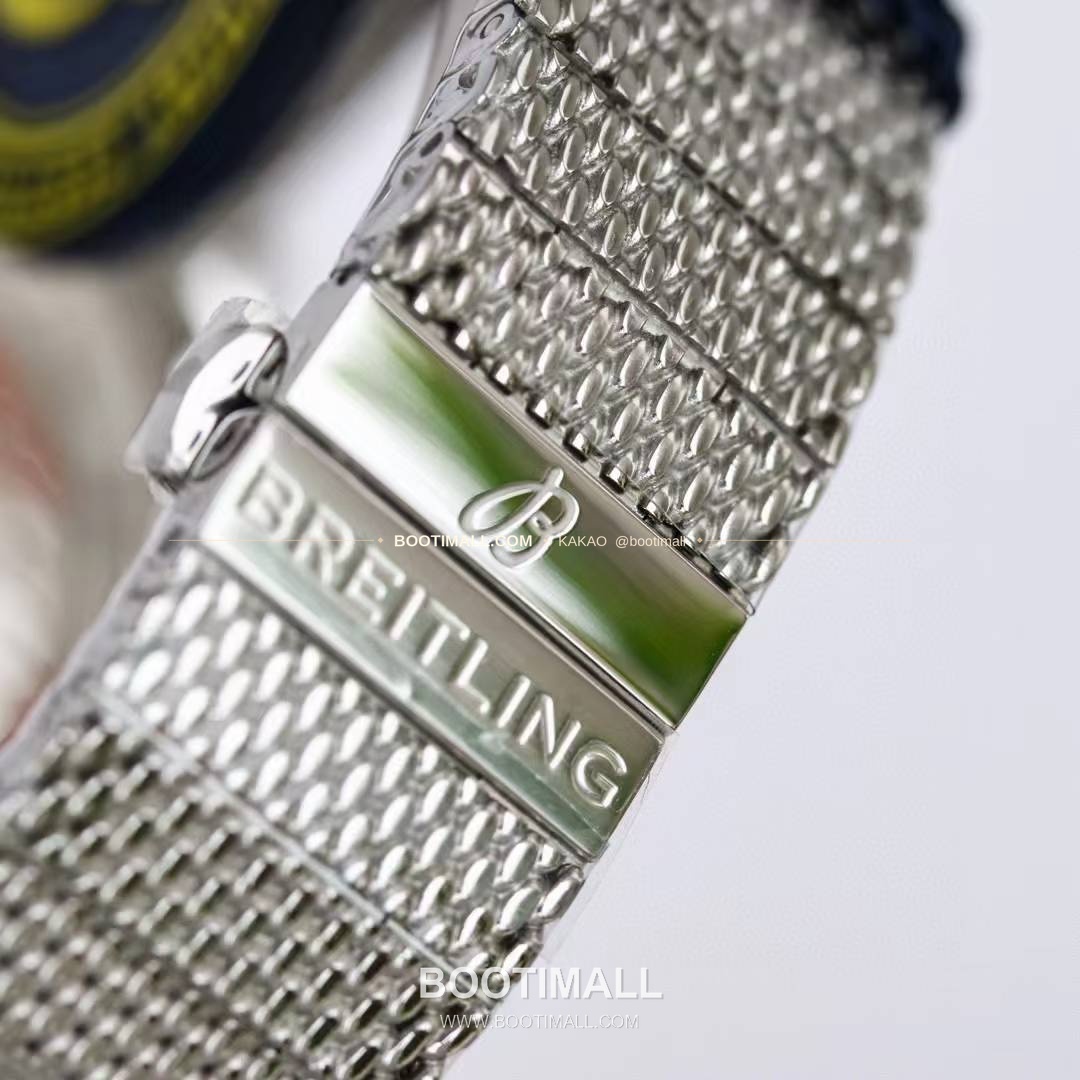 브라이틀링 슈퍼오션 헤리티지 57 빈티지 다이버 블랙다이얼 오토매틱 Breitling Superocean Heritage ’57 Vintage Diver Black Dial Automatic 42mm 9