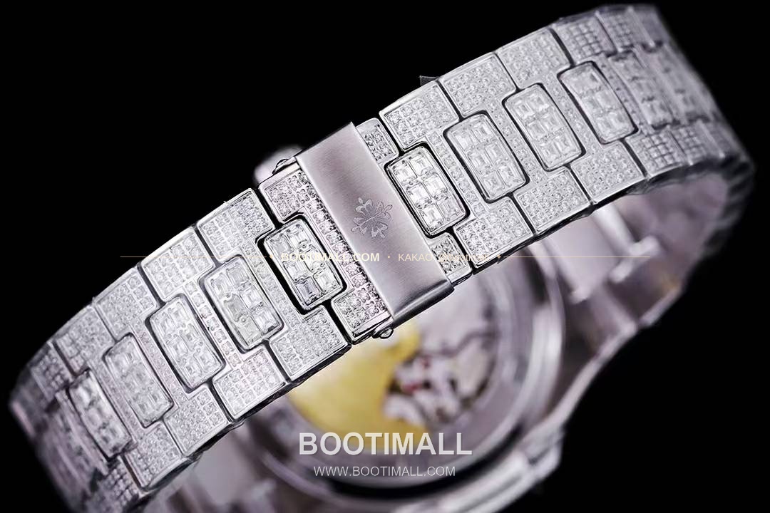 파텍필립 노틸러스 5711 풀다이아 파베 다이얼 오토매틱 Patek Philippe Nautilus 5711 Full Diamond Pave Dial Automatic 40mm 9