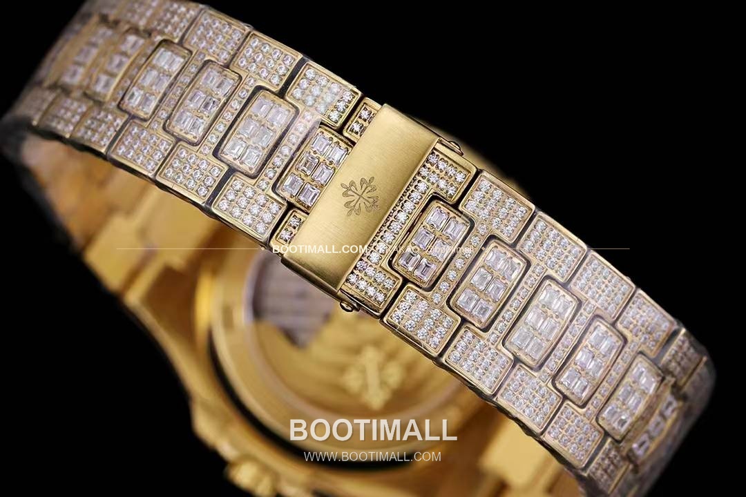 파텍필립 노틸러스 5711 풀다이아 파베 다이얼 오토매틱 Patek Philippe Nautilus 5711 Full Diamond Pave Dial Automatic 40mm 9