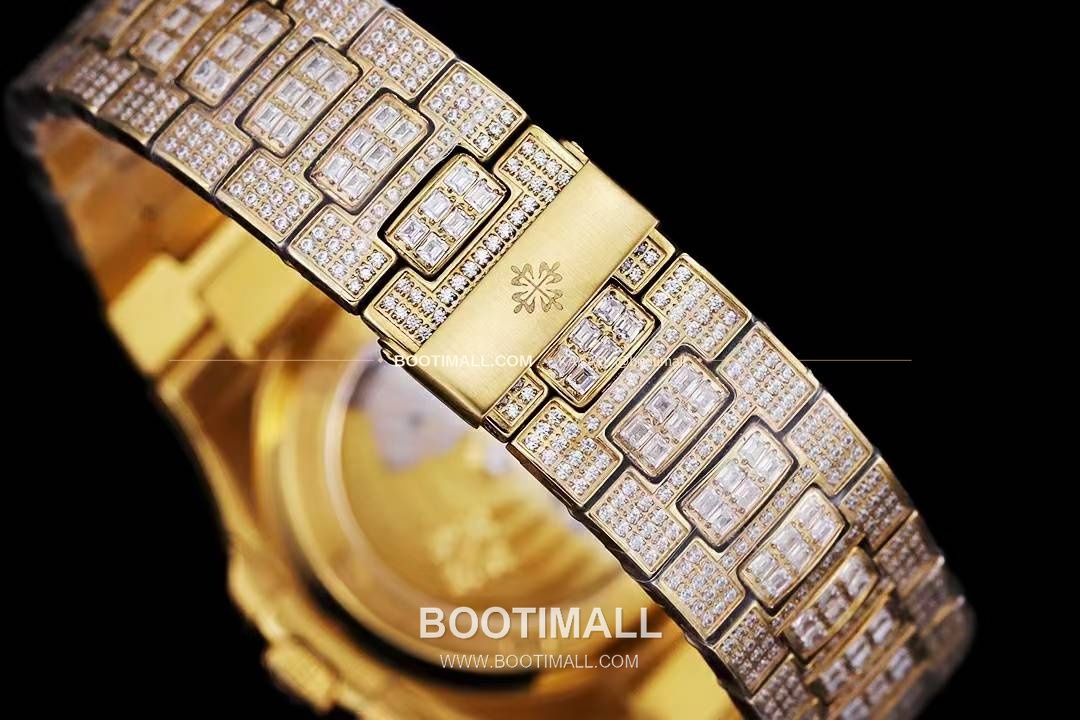 파텍필립 노틸러스 5711 풀다이아 파베 다이얼 오토매틱 Patek Philippe Nautilus 5711 Full Diamond Pave Dial Automatic 40mm 9
