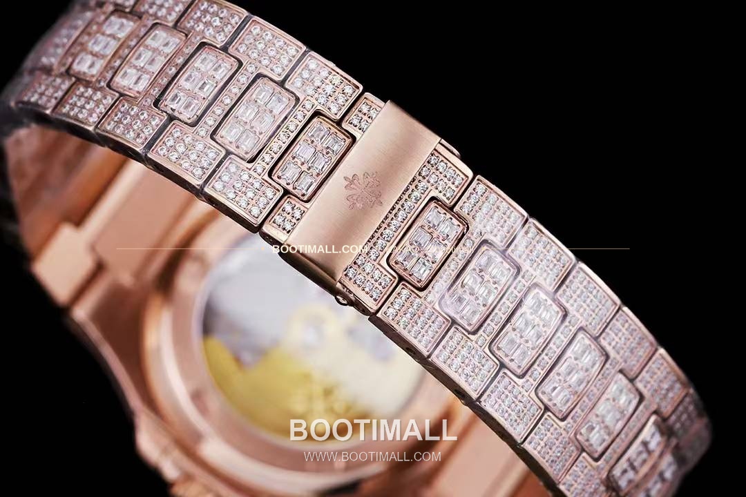 파텍필립 노틸러스 5711 풀다이아 파베 다이얼 오토매틱 Patek Philippe Nautilus 5711 Full Diamond Pave Dial Automatic 40mm 9